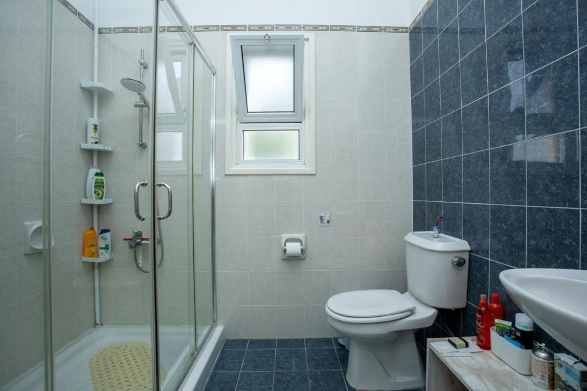 The Marilouize Apartment Peyia Bagian luar foto
