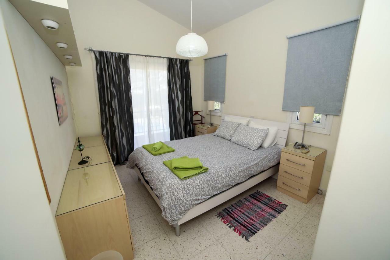 The Marilouize Apartment Peyia Bagian luar foto